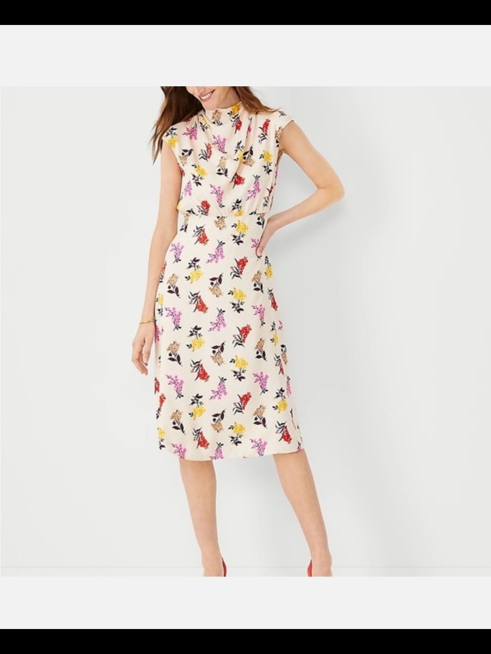 Ann Taylor Beige Floral Lightweight Midi Woman's Dress in size 6 Petite 